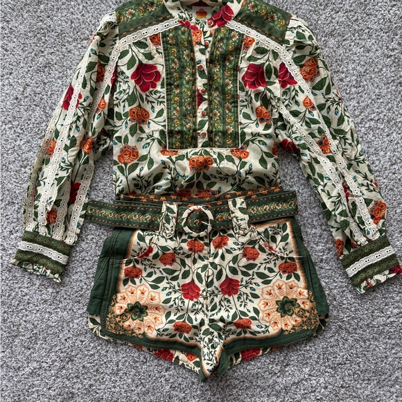 FARM Rio Multicolor Floral Top - Picture 3 of 3